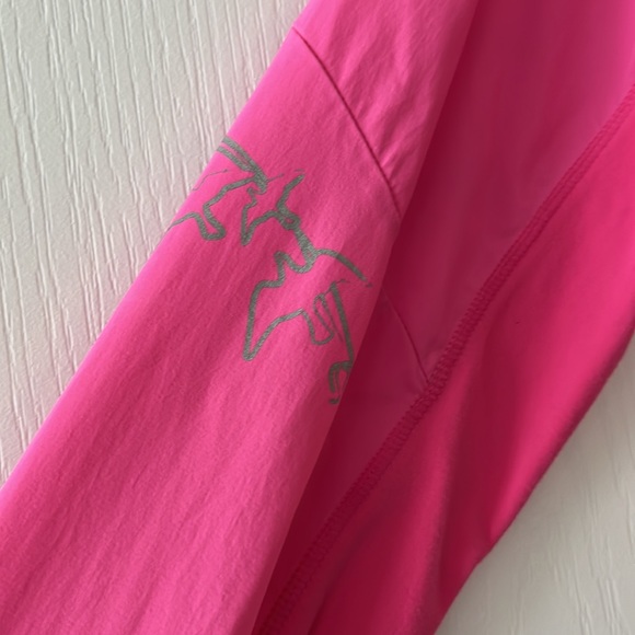 VGUC Lululemon jacket - Picture 12 of 15